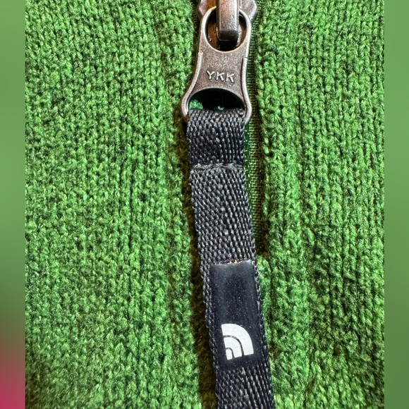 The North Face Men's 1/4 Zip Fleece Pullover - Picture 5 of 8